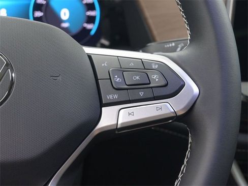 New 2026 Volkswagen Atlas SE image 23