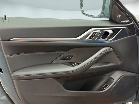 Used 2025 BMW i4 xDrive40i w/ Premium Package image 10