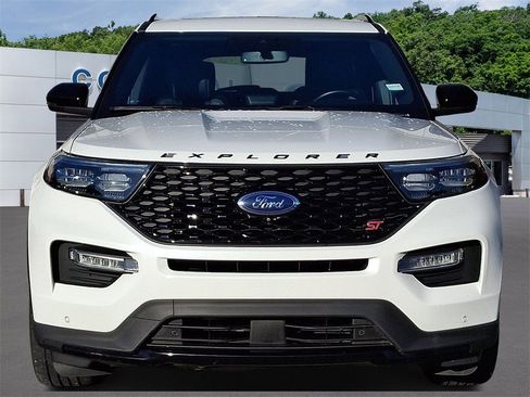 Certified 2020 Ford Explorer ST w/ ST Street Pack image 2