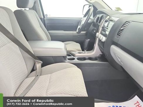 Used 2012 Toyota Tundra 4x4 CrewMax w/ Tow Pkg image 22
