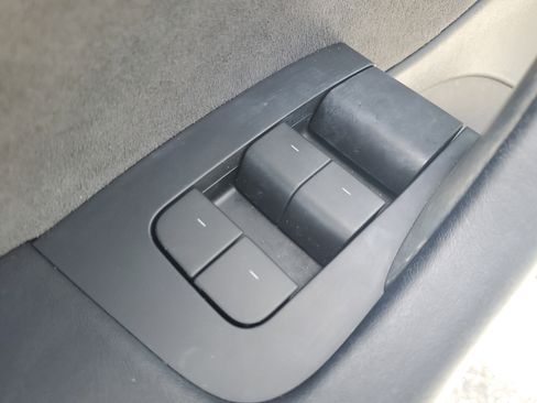 Used 2023 Tesla Model 3 Standard Range RWD image 11
