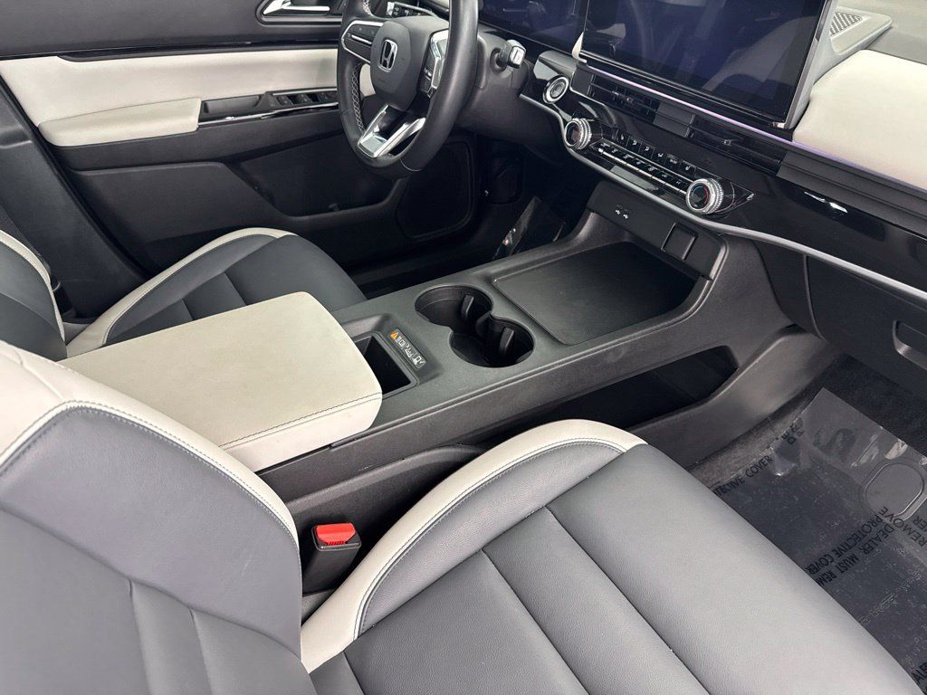 Used 2025 Honda Prologue Touring image 23