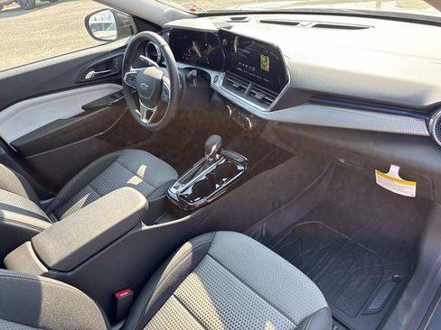 New 2026 Chevrolet Trax LT w/ Driver Confidence Package image 31