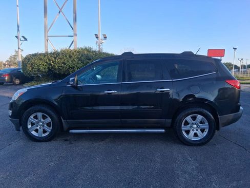 Used 2012 Chevrolet Traverse LT w/ LPO, 'HIT The Road' Package AWD/4WD image 5