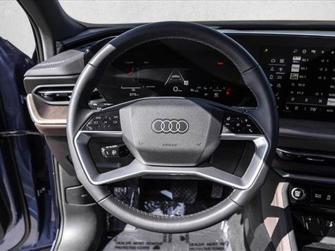 Certified 2025 Audi Q5 Premium Plus w/ Premium Plus AWD/4WD image 13