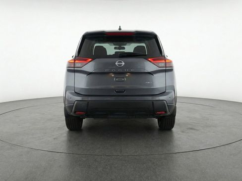 Used 2025 Nissan Rogue SV image 7