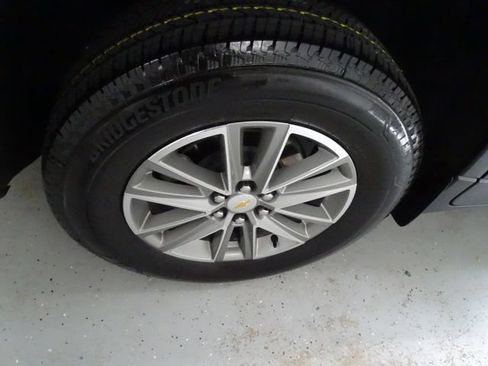 Used 2023 Chevrolet Traverse LT AWD/4WD image 30