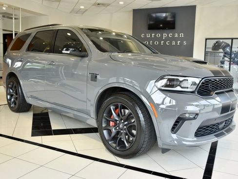 Used 2022 Dodge Durango R/T w/ Tow 'N Go Package AWD/4WD image 1