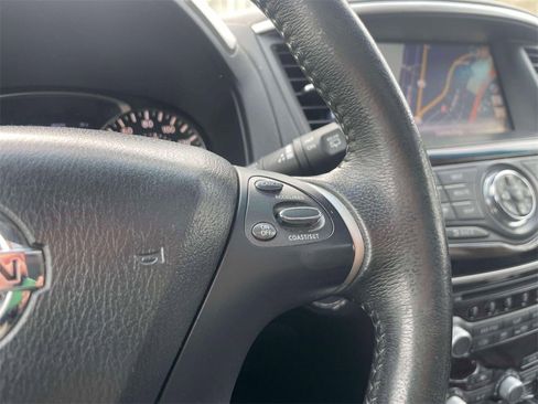 Used 2014 Nissan Pathfinder Platinum w/ Platinum Premium Package image 23