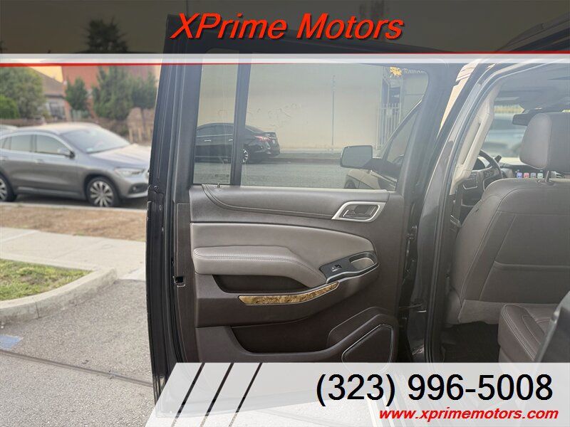 Used 2017 GMC Yukon XL Denali w/ Open Road Package AWD/4WD image 31