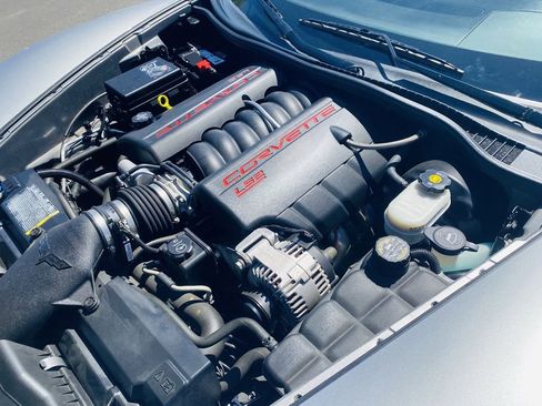 Used 2006 Chevrolet Corvette Convertible RWD image 15