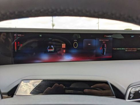 Used 2025 Lincoln Nautilus Reserve w/ Jet Appearance Package image 35