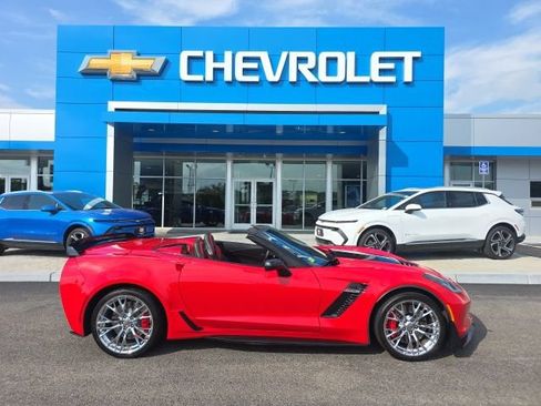 Used 2016 Chevrolet Corvette Z06 w/ 3LZ Preferred Equipment Group RWD image 2