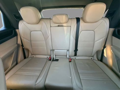 Used 2020 Porsche Cayenne AWD/4WD image 45