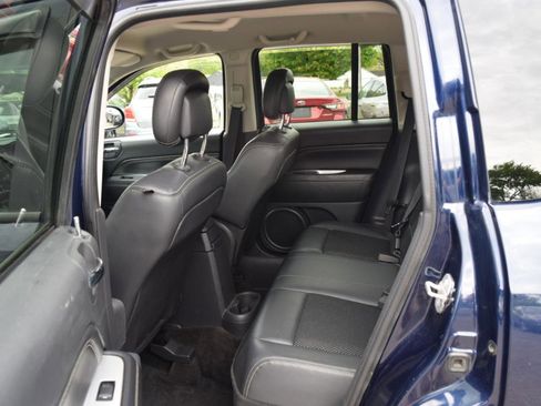 Used 2014 Jeep Compass Latitude AWD/4WD image 32