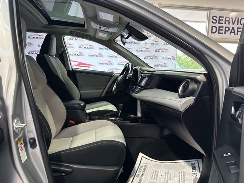 Used 2018 Toyota RAV4 XLE w/ Plus Extra Value Package FWD image 42