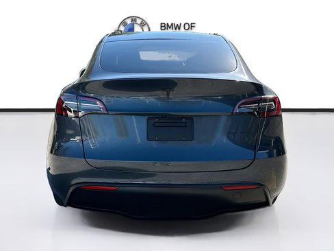 Used 2022 Tesla Model Y Long Range image 6