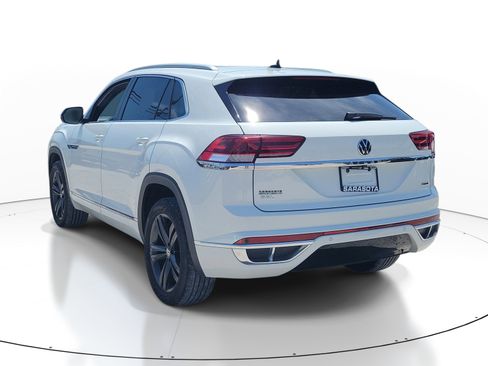 Used 2022 Volkswagen Atlas Cross Sport SEL R-Line AWD/4WD image 4