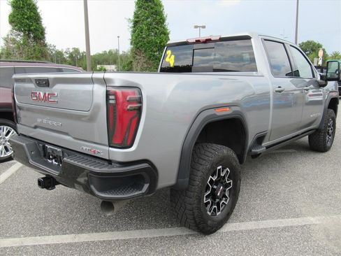 Used 2024 GMC Sierra 2500 AT4X AWD/4WD image 7