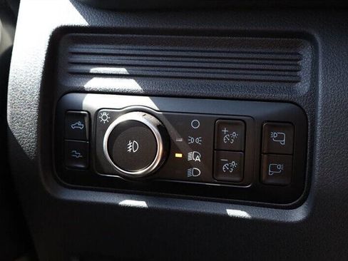 Used 2026 Ford F350 Platinum AWD/4WD image 23