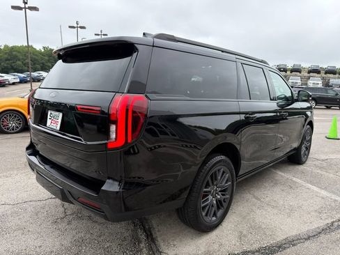 Used 2025 Ford Expedition Max Platinum w/ Stealth Performance Package AWD/4WD image 7