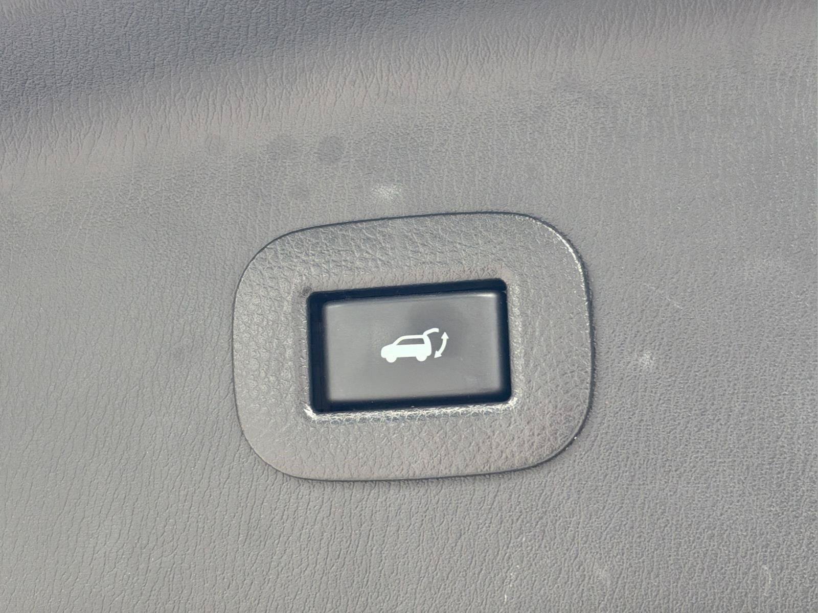Used 2023 INFINITI QX80 Premium Select w/ Cargo Package AWD/4WD image 7