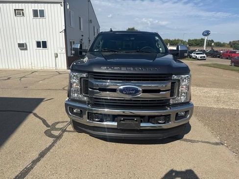 Used 2019 Ford F250 XLT w/ XLT Premium Package AWD/4WD image 6
