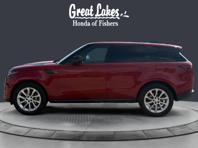 Used 2025 Land Rover Range Rover Sport SE AWD/4WD image 2