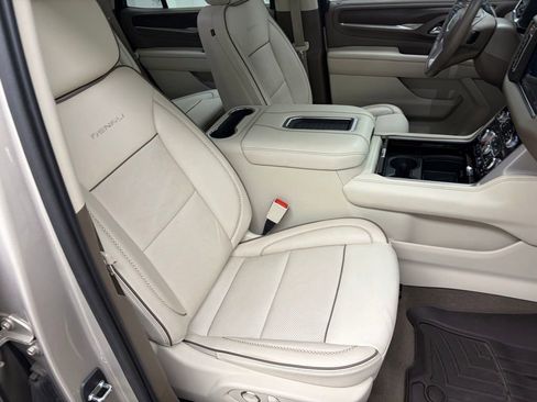 Used 2021 GMC Yukon Denali w/ Advanced Technology Package AWD/4WD image 53
