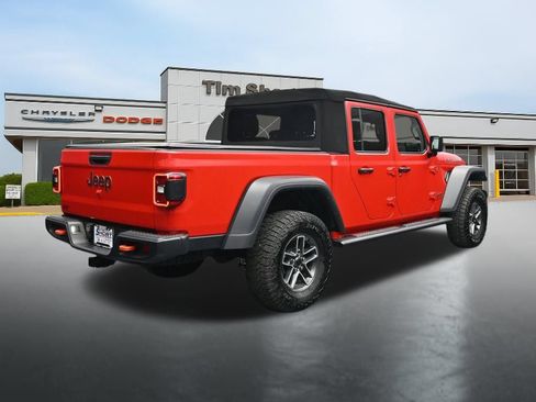 Used 2024 Jeep Gladiator Mojave w/ Convenience Group AWD/4WD image 5