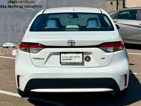 Used 2020 Toyota Corolla LE w/ Carpet Mat Package (TMS) FWD image 11