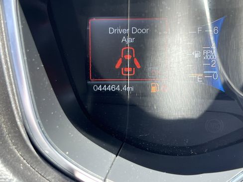 Used 2017 Ford Fusion Titanium FWD image 32