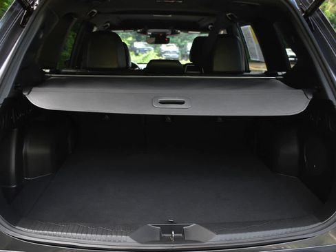 Used 2025 Subaru Forester Limited AWD/4WD image 10