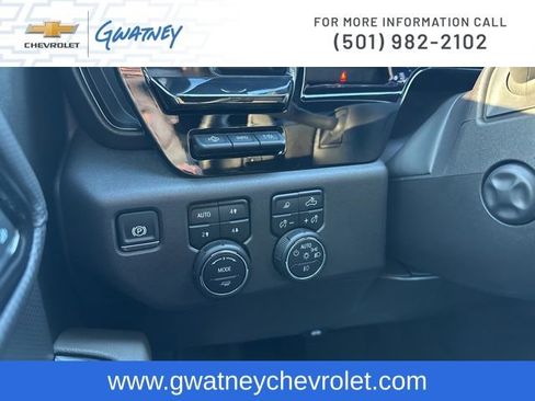 Used 2024 Chevrolet Silverado 1500 ZR2 w/ Technology Package image 21