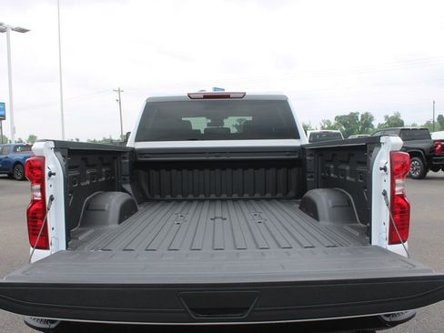 New 2026 Chevrolet Silverado 2500 Custom w/ Custom Value Package AWD/4WD image 16