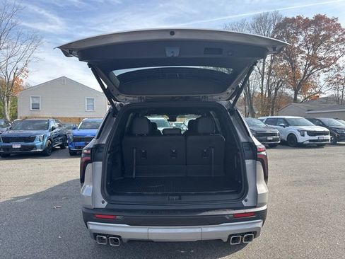 New 2026 Chevrolet Traverse Z71 w/ Enhanced Driving Package image 13