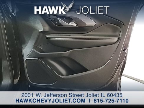 Used 2024 GMC Terrain SLE AWD/4WD image 22
