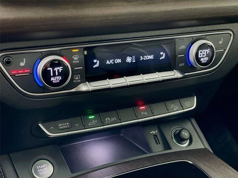 Used 2025 Audi Q5 e Premium Plus w/ Premium Plus Package image 21