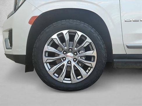 Used 2023 GMC Yukon Denali AWD/4WD image 27