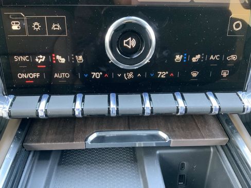 New 2026 GMC Acadia Denali Ultimate w/ LPO, Floor Liner Package image 51