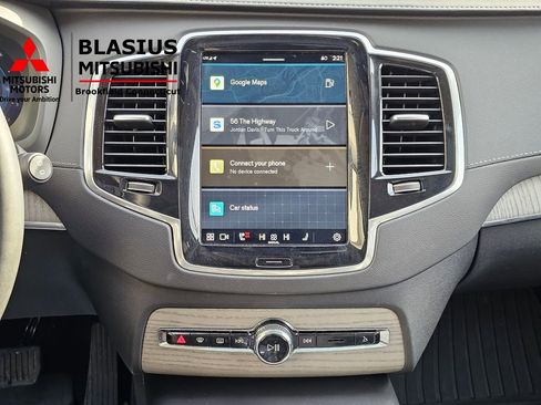 Used 2025 Volvo XC90 B6 Ultra w/ Protection Package Premier image 27