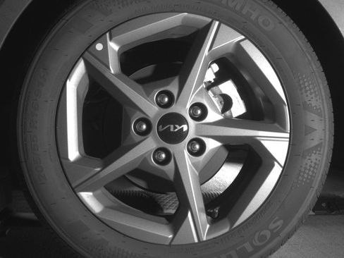 Used 2025 Kia K4 FWD image 14