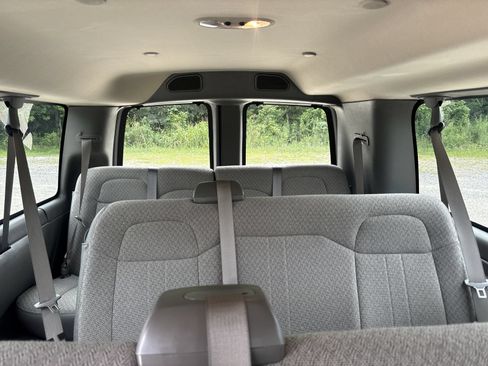 New 2026 Chevrolet Express 3500 LT w/ LT Preferred Equipment Group RWD image 25