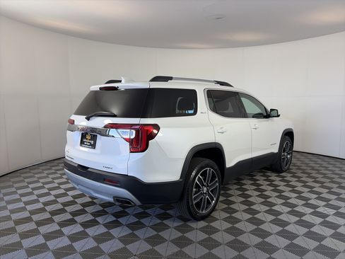 Used 2023 GMC Acadia SLT w/ Technology Package AWD/4WD image 11