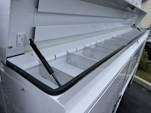 New 2026 Ford F250 XL w/ XL Chrome Package image 6