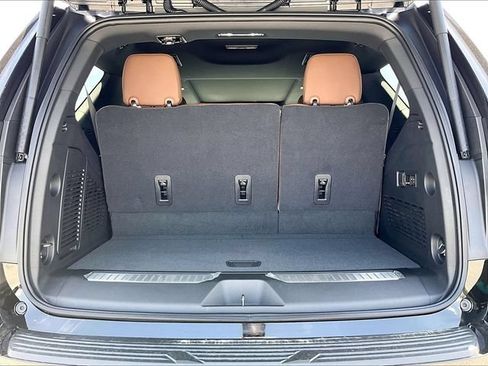New 2026 Chevrolet Tahoe High Country AWD/4WD image 15