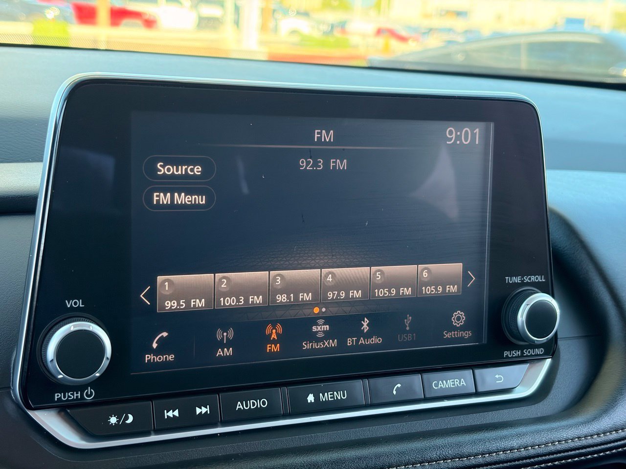 Certified 2025 Nissan Rogue SV FWD image 23