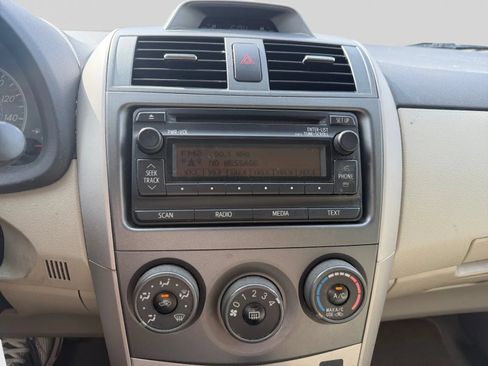 Used 2012 Toyota Corolla LE FWD image 21