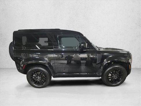 Certified 2024 Land Rover Defender 90 X-Dynamic SE image 4