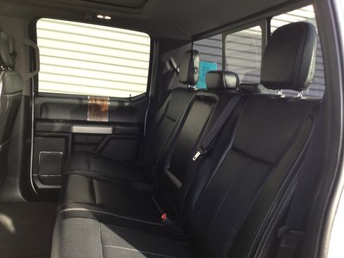 Used 2018 Ford F150 Lariat w/ Equipment Group 502A Luxury image 7